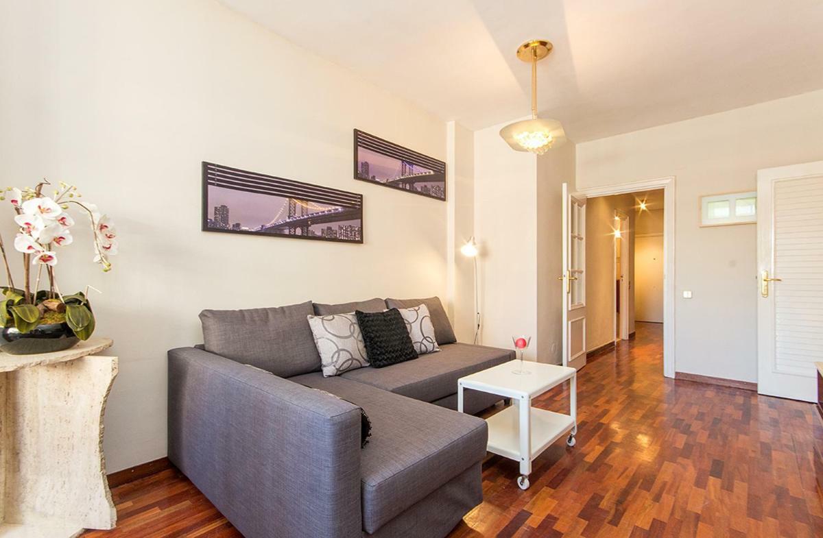 Your Home - Central Apartment Barcelona Bagian luar foto