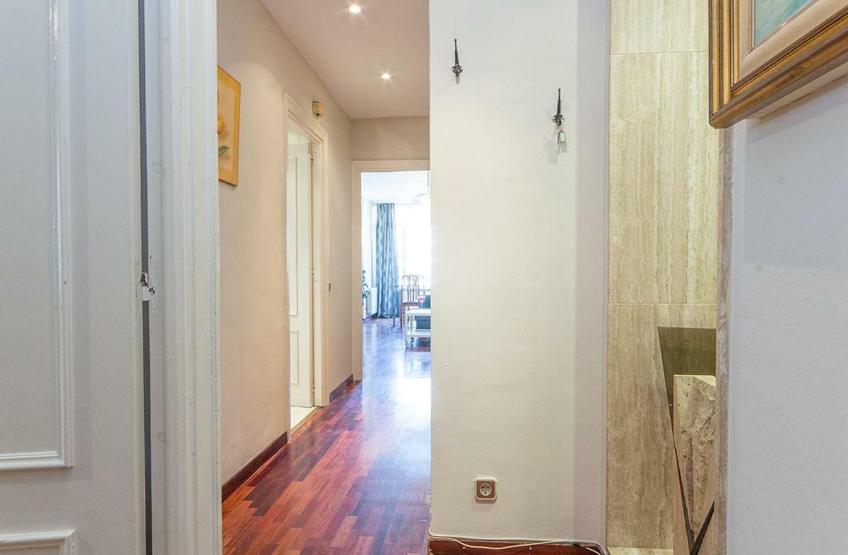 Your Home - Central Apartment Barcelona Bagian luar foto